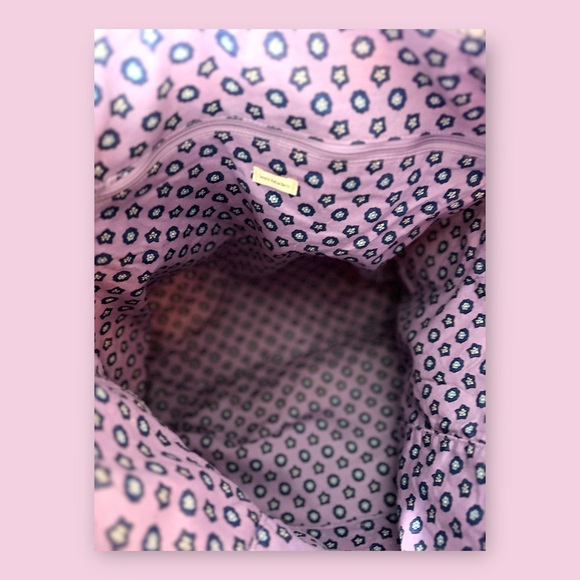 VERA BRADLEY🦋Butterfly Tote🦋Pastel Floral🦋EUC🦋Absolutely Gorgeous Print!!💕 - Picture 4 of 4